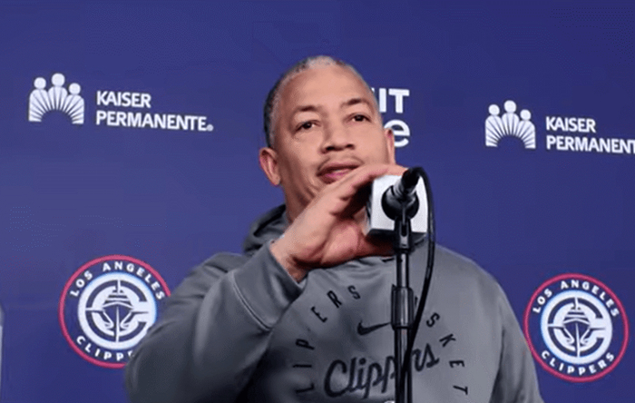 快船主帅泰伦-卢称季后赛战术为外语