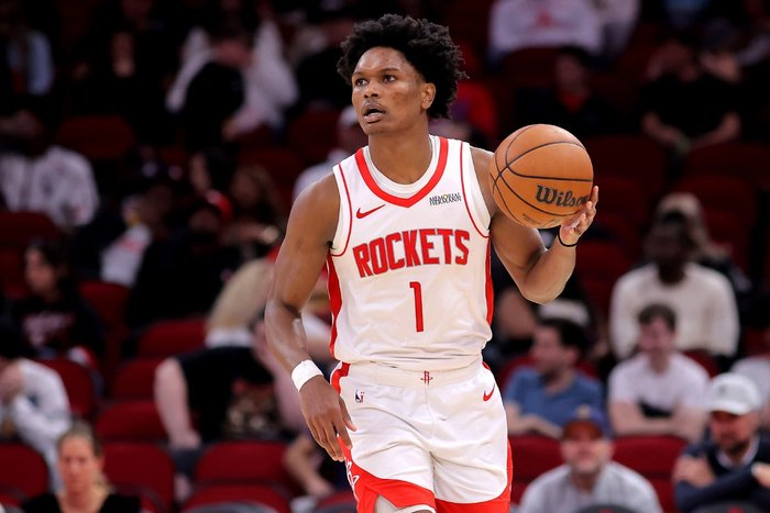 火箭双杀雄鹿豪取四连胜 申京谢泼德联手爆发