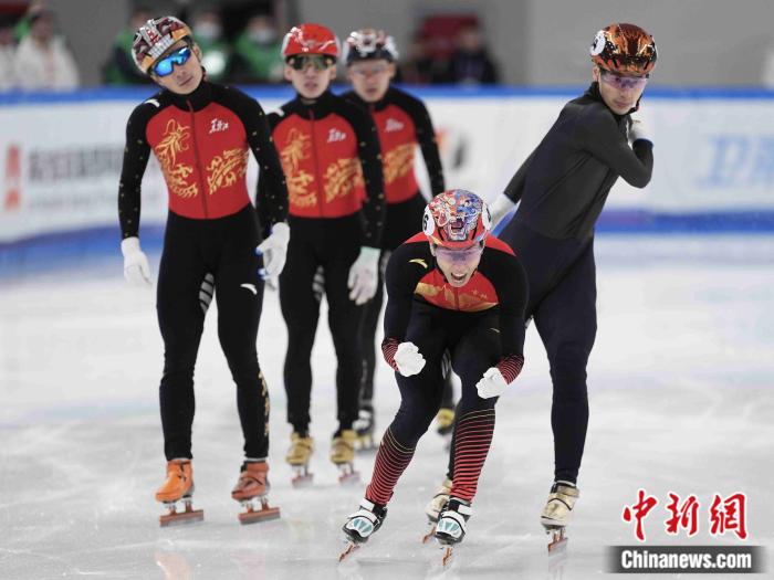 短道速滑男子500米决赛：孙龙再夺金，林孝埈居