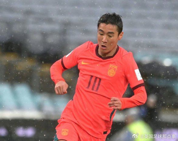 耐克新款国家队球衣肩点凸起引争议 设计缺陷遭