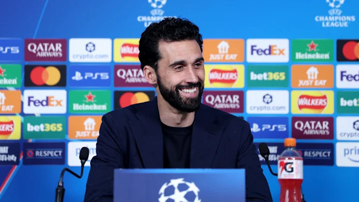 阿韦洛亚欧冠双杀名帅创历史纪录 临时主帅逆袭